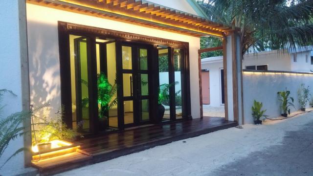 Veli Thoddoo Inn Maldives — photo 21