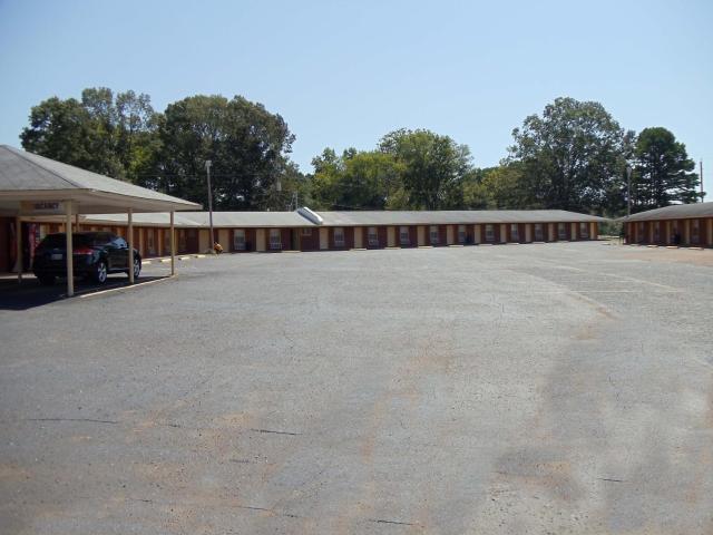 Antlers Budget Inn — photo 16
