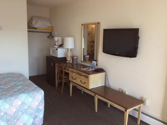 Crystal Sands Motel — photo 10