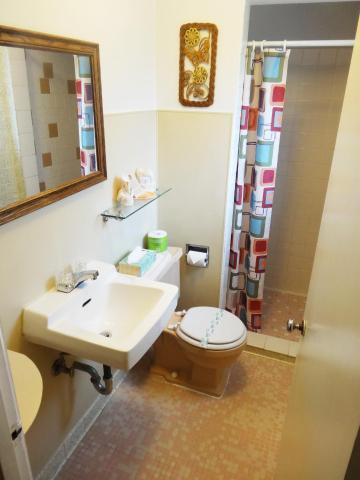 Itty Bitty Inn — photo 8