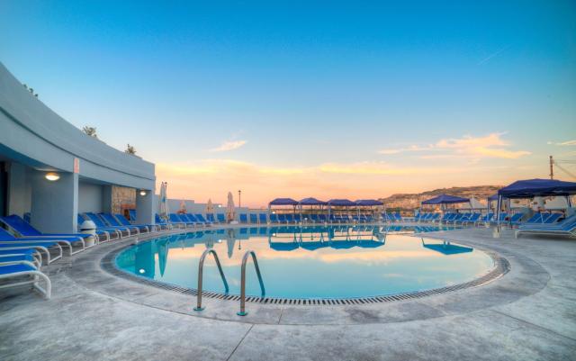 Ambassador Hotel — photo 4