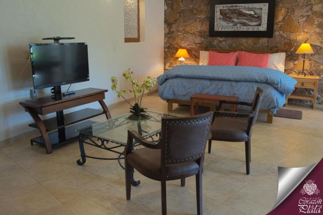 Casa Corazon de Plata Suites — photo 12
