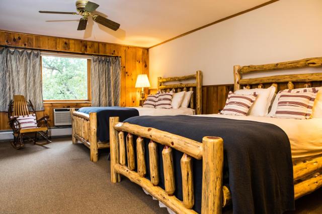 Garnet Hill Lodge — photo 9