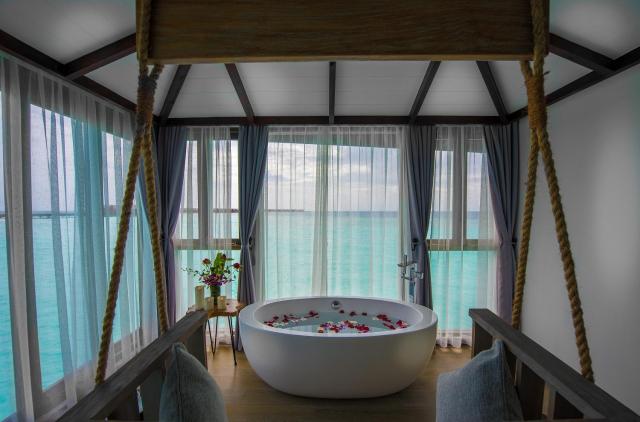 Grand Park Kodhipparu, Maldives — photo 2