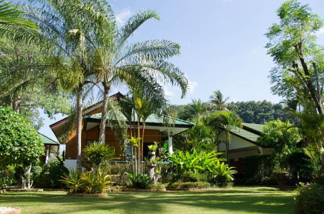Jungle Village Bungalow — photo 3