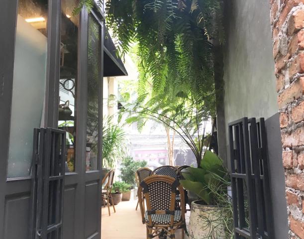 Hotel Noir — photo 19