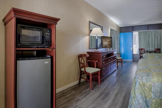 Barefoot Mailman — photo 14