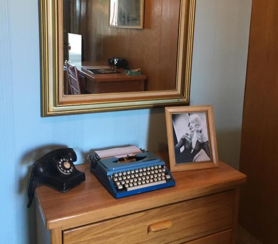 Raton Pass Motor Inn — photo 17