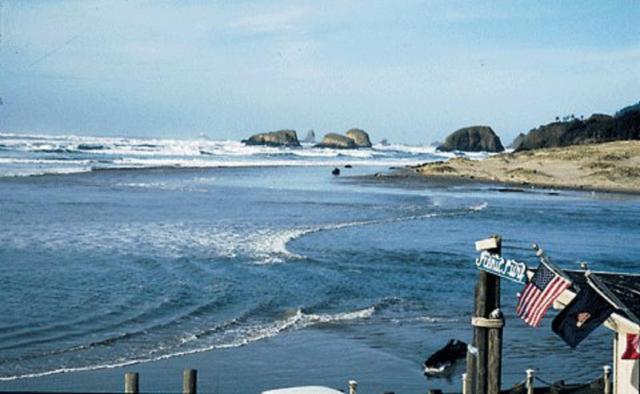 Webb's Scenic Surf — photo 1