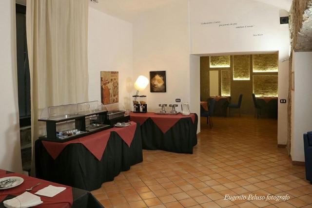 Caravaggio Hotel — photo 21