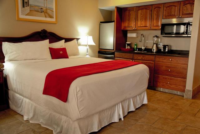 Lake Grassy Inn & Suites — photo 13