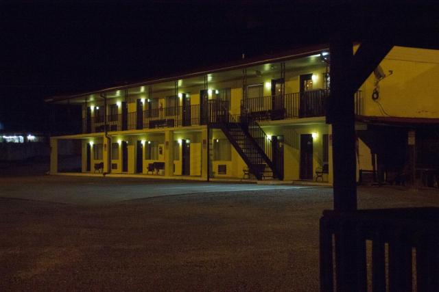 Tazewell Motor Lodge — photo 15