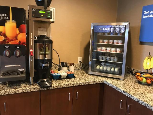 Heartland Inn & Suites — photo 4