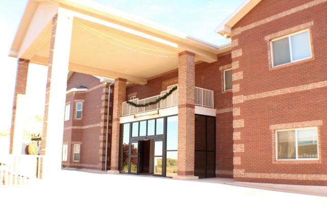Zions Most Wanted Hotel — photo 10
