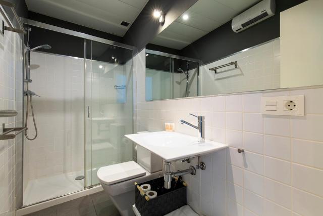 tuGuest Elvira Suites — photo 12