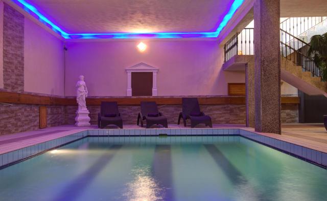 Canifor Hotel — photo 16
