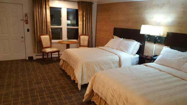 Stucco Lodge — photo 7