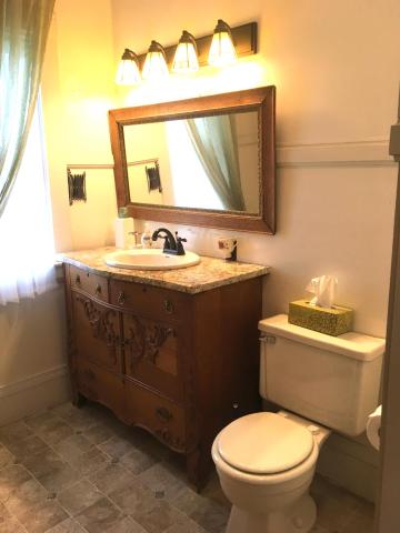 Old Iron Inn Bed and Breakfast — photo 8
