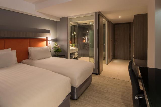 Grand 5 Hotel & Plaza Sukhumvit Bangkok — photo 20