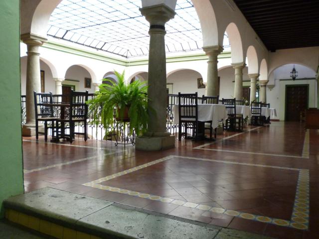 Hotel Monte Alban - Solo Adultos — photo 19