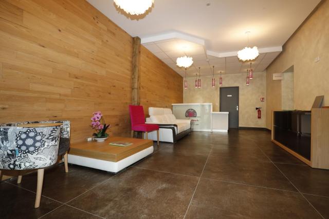Superior Double Room with Balcony Garden View — Hôtel Lacour