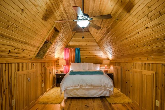 A Still Point Cabin — photo 19
