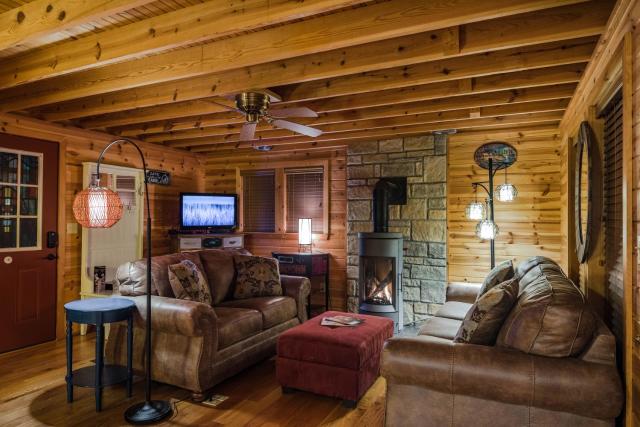 A Still Point Cabin — photo 7