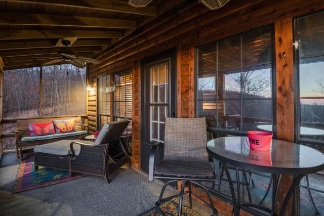 A Still Point Cabin — photo 13