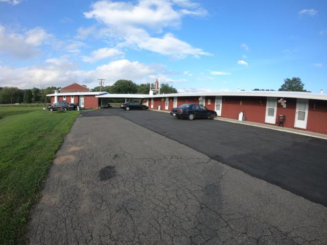 Copper Lantern Motor Lodge — photo 16