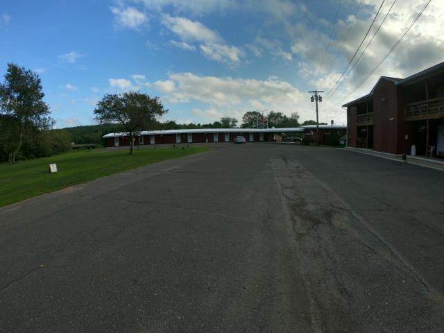 Copper Lantern Motor Lodge — photo 22