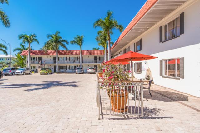 Hibiscus Suites - Sarasota — photo 10