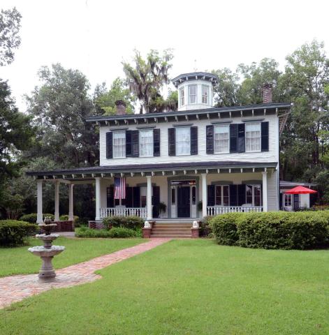 1872 Denham Inn — photo 1