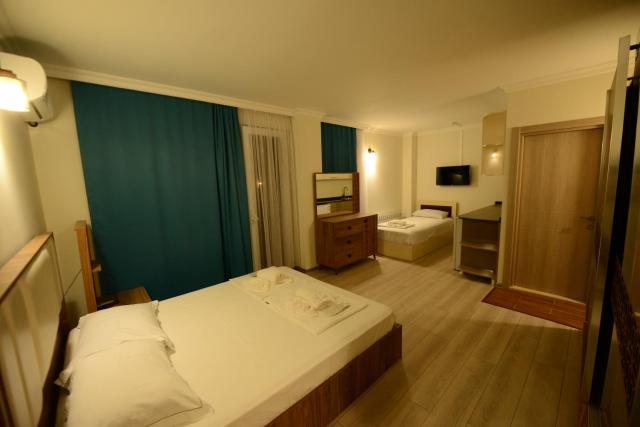 Hotel Aristocrat Batumi — photo 14