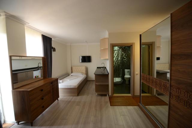 Hotel Aristocrat Batumi — photo 18