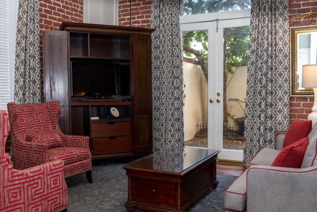 East Bay Inn, Historic Inns of Savannah Collection — photo 20
