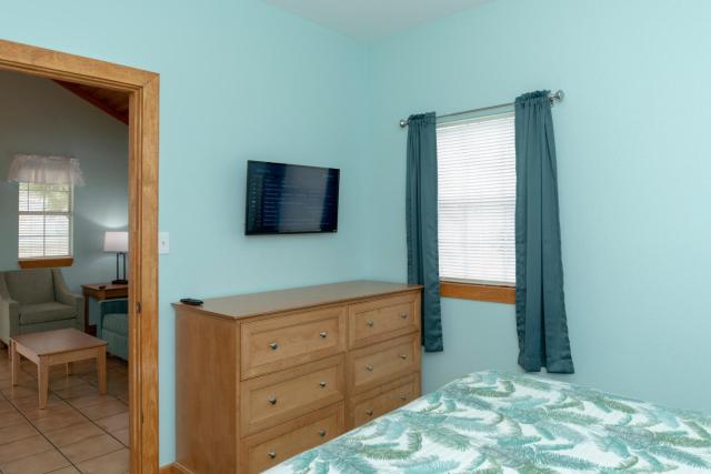 D&R Pelican Bay Resort — photo 18
