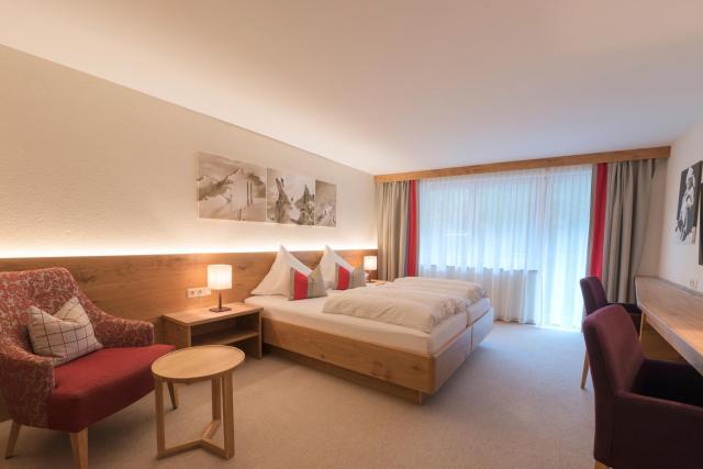 "Quality Hosts Arlberg Hotel Garni Mössmer" — photo 12