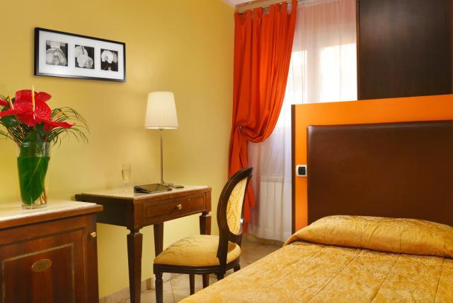 Hotel Tuscolana — photo 22