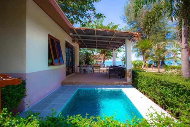 Banana Beach Resort — photo 6