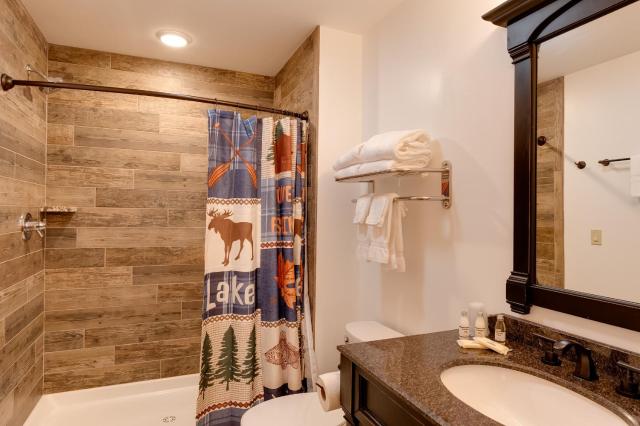 Cobble Mountain Lodge — photo 19