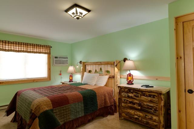 Cobble Mountain Lodge — photo 21