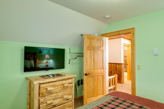 Cobble Mountain Lodge — photo 8