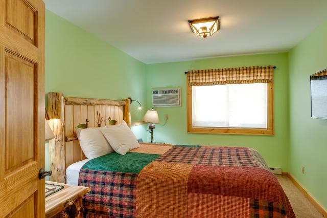 Cobble Mountain Lodge — photo 14