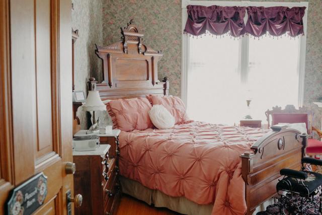 Aurora Staples Inn — photo 15