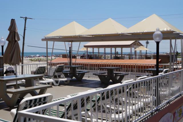 Beau Rivage Beach Resort — photo 19