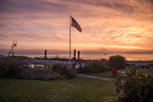 Atlantis Oceanfront Inn Gloucester — photo 18