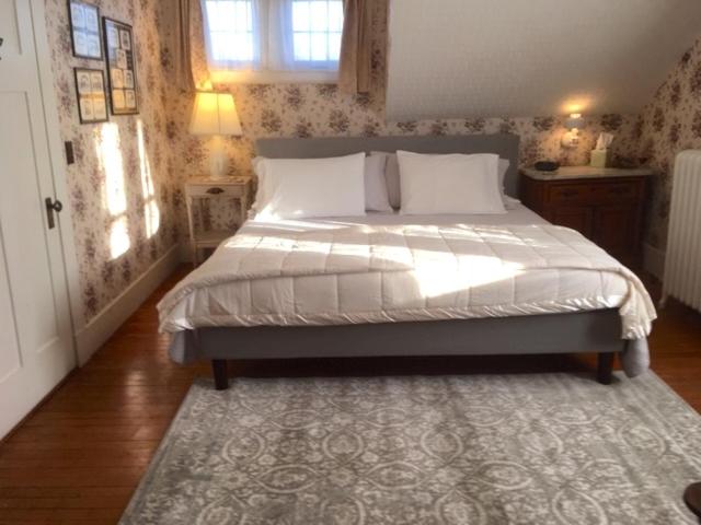 Old Iron Inn Bed and Breakfast — photo 12