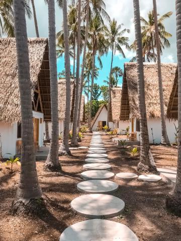 Bermuda Triangle Bungalows — photo 22