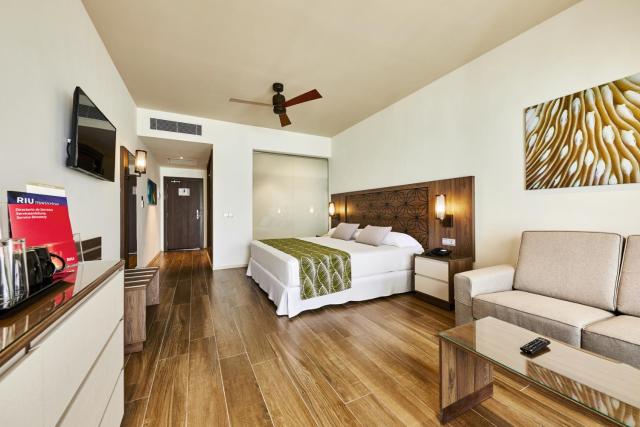 Beach Room — Hotel Riu Atoll