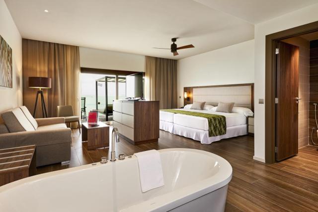 Beach Room — Hotel Riu Atoll